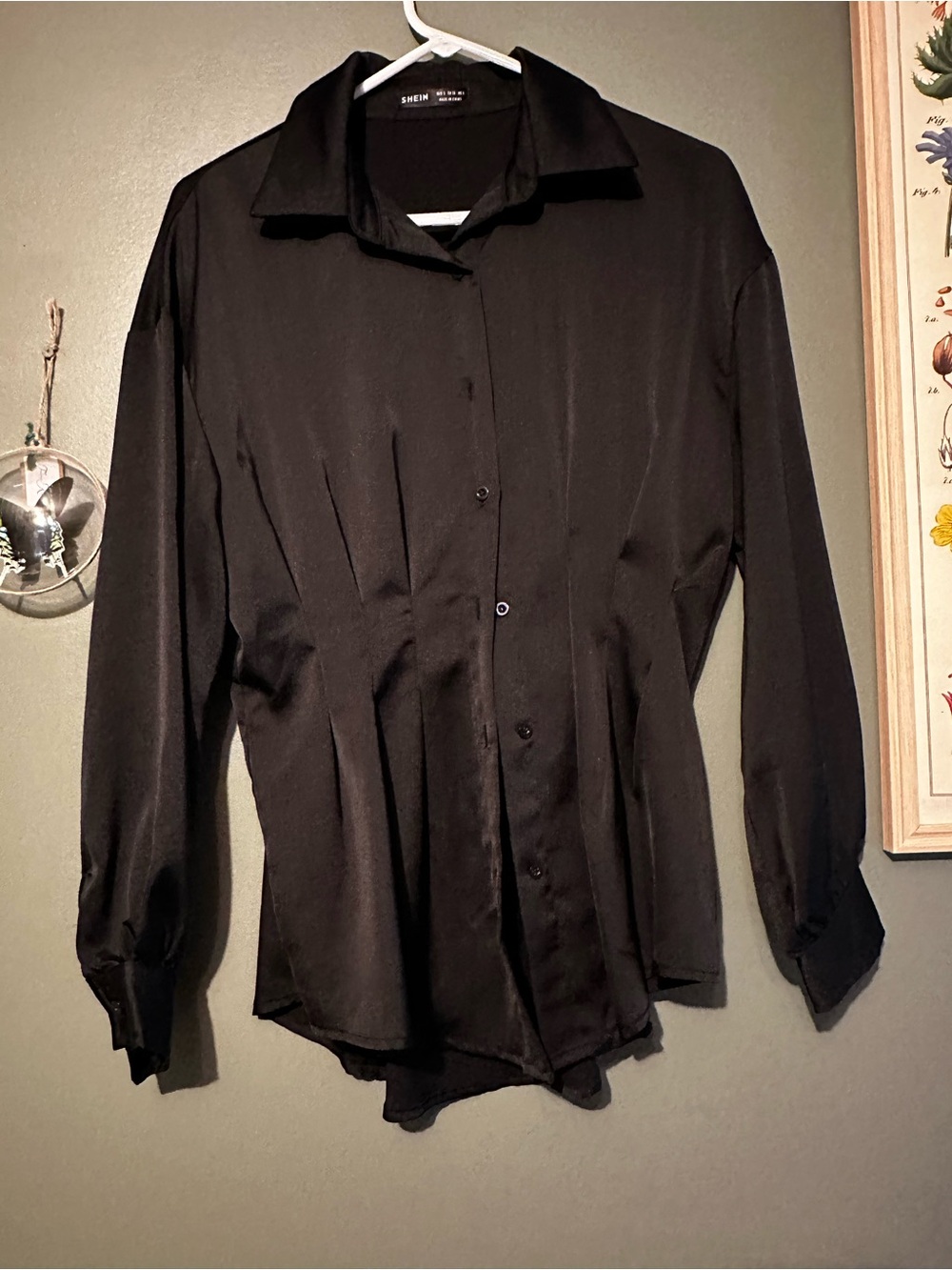⭐️ Black Button-Up Blouse with Collar